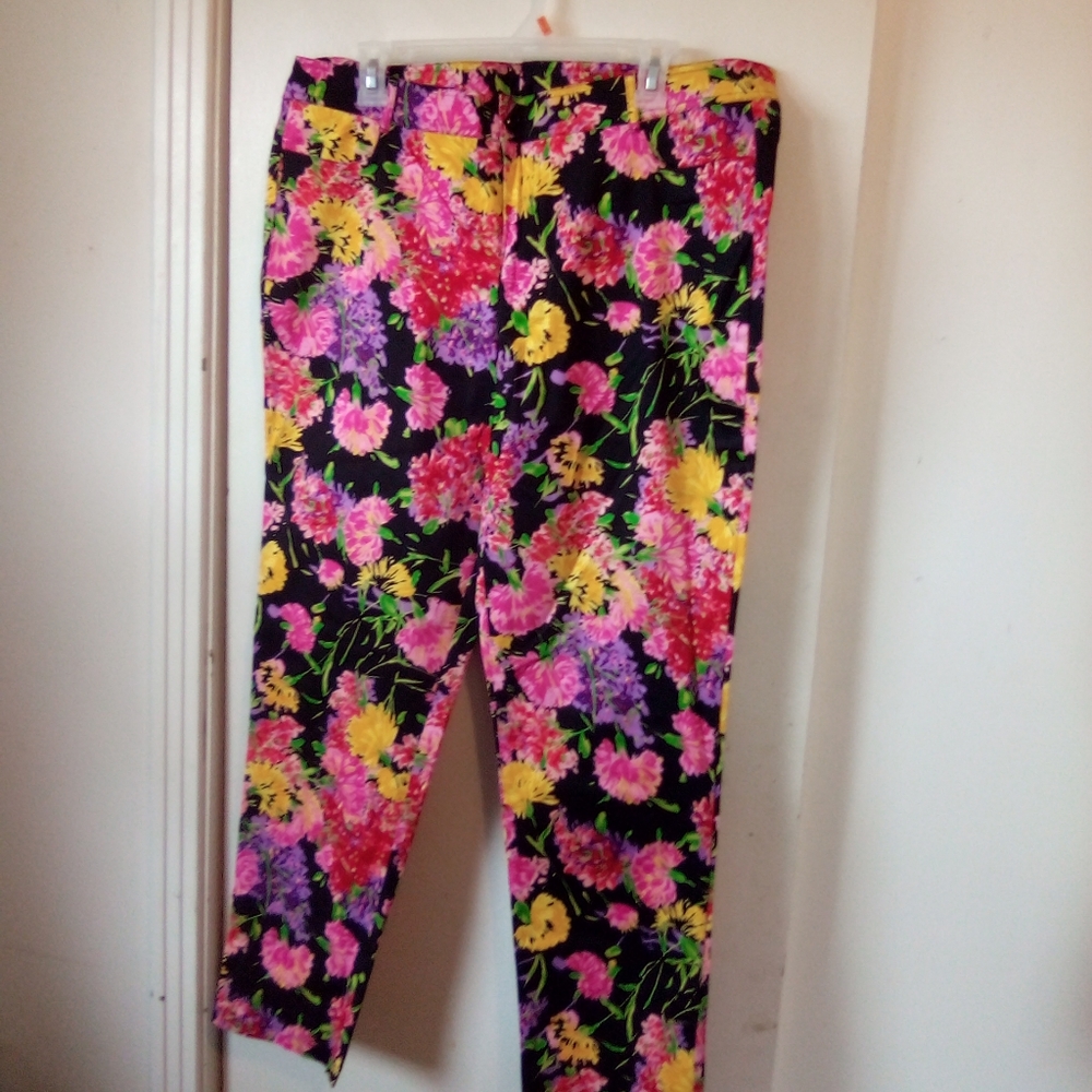 Janette plus floral pants size 3X